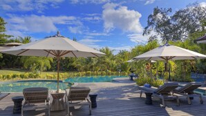 Outdoor pool, open 7:00 AM to 7:00 PM, pool umbrellas, pool loungers - La Cigale Estate (Anse Volbert Village)