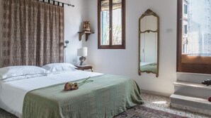 Room - Three Terraces (Venice)