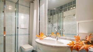 Bathroom - Uffizi Place (Florence)