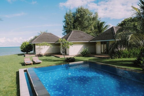 The Kelong Trikora Resort - Bintan Island