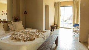 Unclassified image, 3 of 36, button - Hotel Auberge La Feniere (Cadenet)
