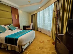 Ảnh chưa phân loại, 2 trong số 23 ảnh, nút