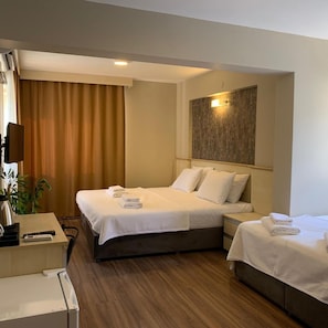 Room - Akcayzeytin Otel (Edremit)