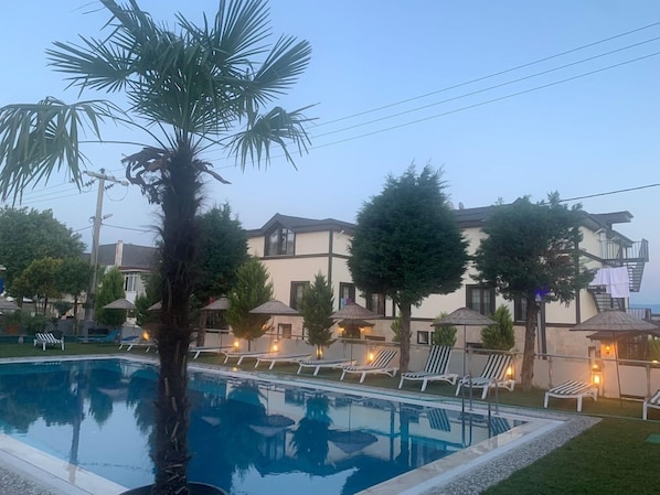 Pool - Akcayzeytin Otel (Edremit)
