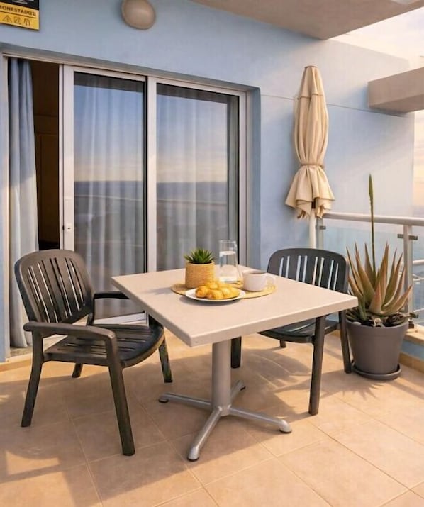 Outdoor dining - Apartment in Morro Jable with swimming pool (Morro Jable)