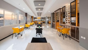 Dining - D Carol Hotel Surabaya (Surabaya)