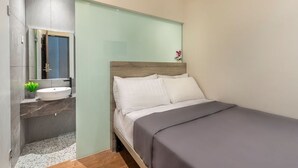 Unclassified image, 2 of 13, button - Lively Hotel City Center Surabaya (Surabaya)