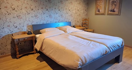 Vacation home in Brabant for groups of up to 8 people with private bathrooms