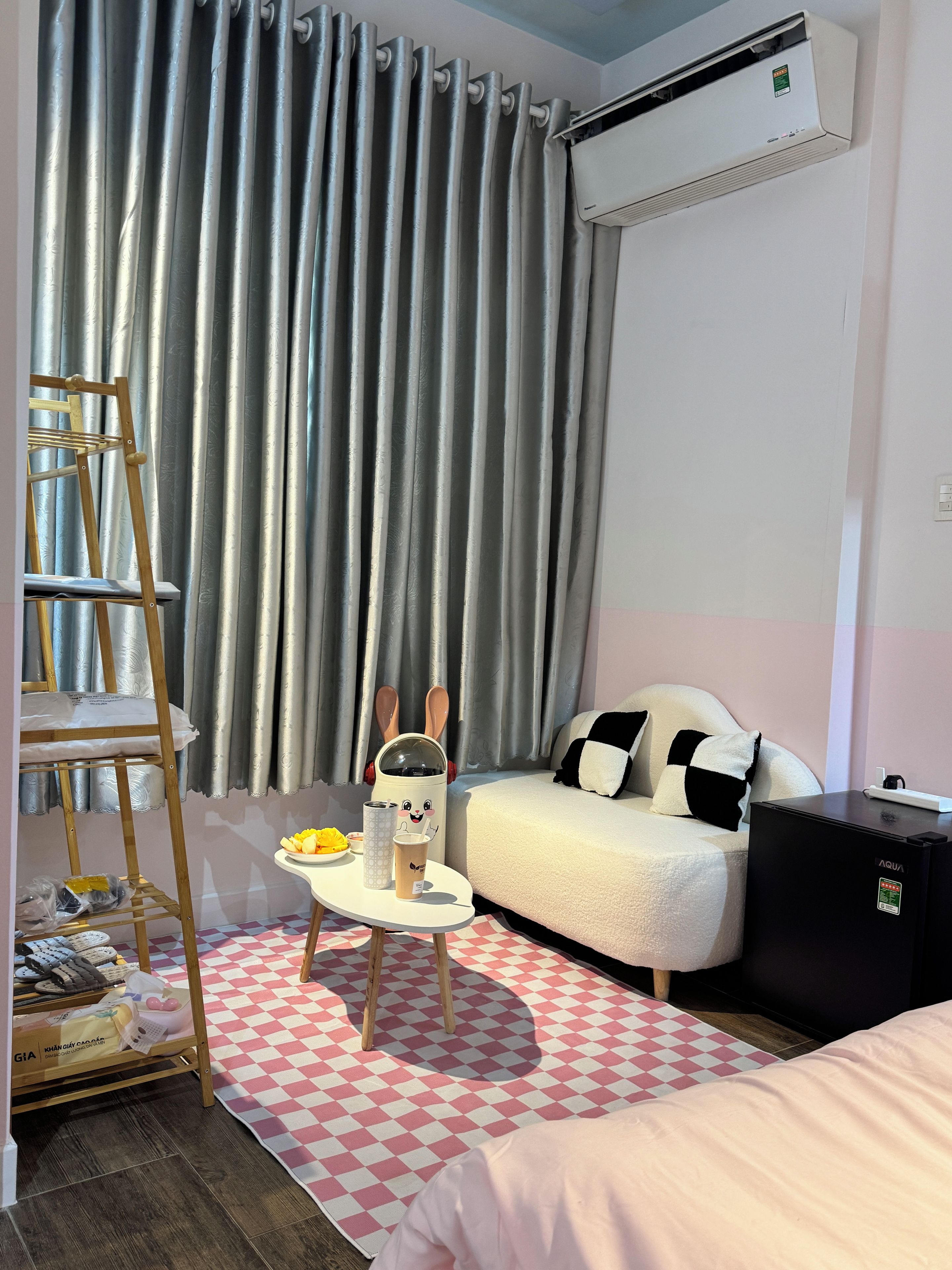 Luxury Studio, Balcony | Blackout drapes, iron/ironing board, WiFi (free)