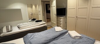 Luxury 2-bedroom cinema apartment in peaceful Soereidgrend