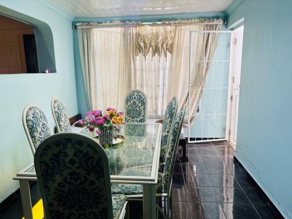 Dining room - Room-adam's Central Stay in Saltriver Ca (Cape Town)