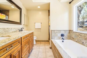 House, 5 Bedrooms | Bathroom - Divine Estate (Valley Center)