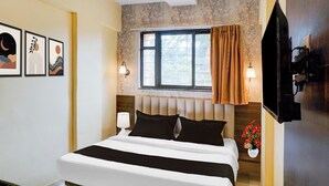 Room - Collection O Veerbhadra Nagar Baner (Pune)