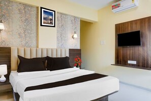 Room - Collection O Veerbhadra Nagar Baner (Pune)