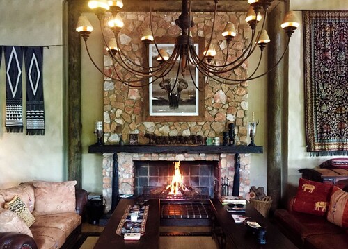 FEVERTREE LODGE - Boutique Safari Lodge - Secret Hideaway