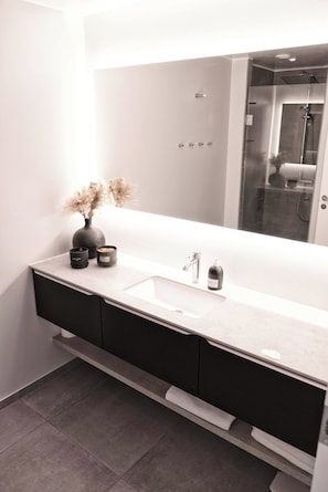 Bathroom - Vrbo Property (Copenhagen)