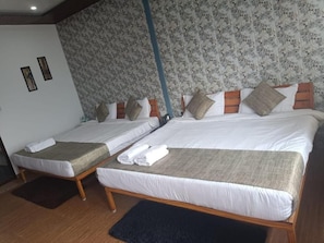 Family Room, Balcony, Mountain View - Kedar kantha (Guptkashi)