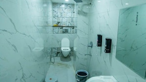 Deluxe Room | Bathroom - Shiv Shyam Inn (Goyala Buzurg)