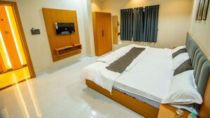 Deluxe Room - Shiv Shyam Inn (Goyala Buzurg)