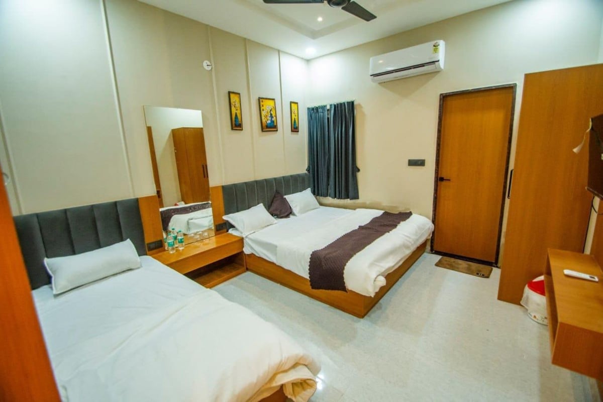 Deluxe Triple Room