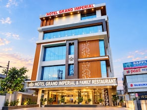 Ảnh chưa phân loại, 2 trong số 22 ảnh, nút