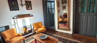 Vineyard Cottage - an Hour from Bucharest