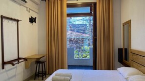 Ảnh chưa phân loại, 2 trong số 35 ảnh, nút