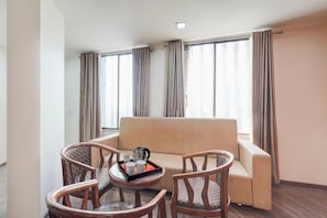 Living area - Collection O Motipura Bus Terminal (Himatnagar)