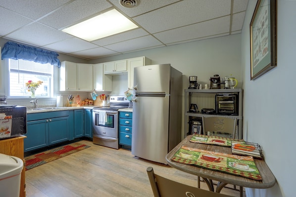 Unclassified image, 1 of 21, button - Explore Historic Ridgway! Apt w/ EV Charger (Ridgway)