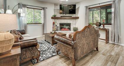 Patio, Porch + Fire Pit! Family Home By Branson