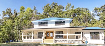 New Listing Luxury Farmhouse w/ Pond Views