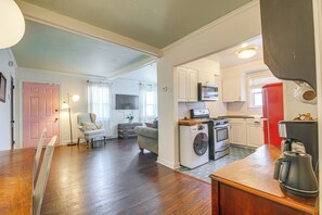 A compact living space with a kitchenette, a dining area, and a seating area. - Near Midtown Attractions! Memphis Duplex (Memphis)