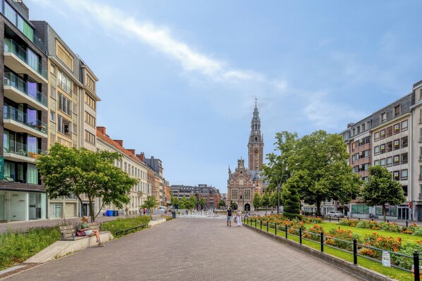 Unclassified image, 1 of 7, button - Modern, light-filled studio in the center of Leuven. (Leuven)