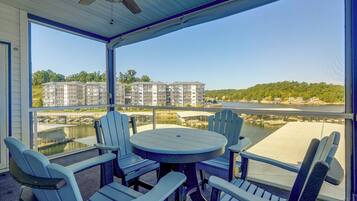 Apartment (2 Bedrooms) | Front of property