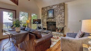 Unclassified image, 5 of 8, button - Skyline Cabin: Sunsets, Silence & Stunning Views (Gatlinburg)