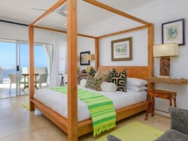 Deluxe Double Room, Patio, Sea View | WiFi (free)
