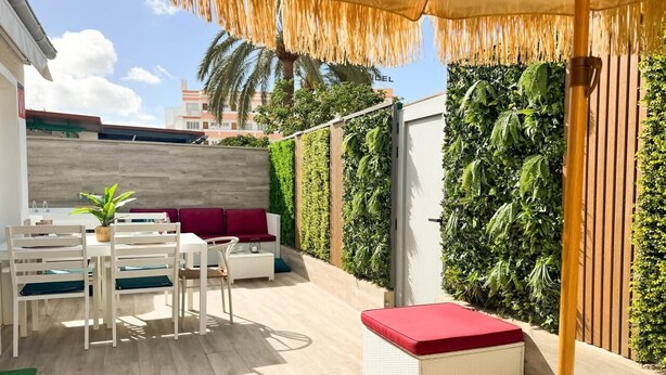 Unclassified image, 1 of 39, button - Vrbo Property (Sonneland (Urbanizacion))