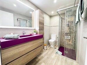 Bathroom - Vrbo Property (Sonneland (Urbanizacion))