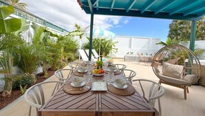 Unclassified image, 4 of 42, button - Vrbo Property (Sonneland (Urbanizacion))