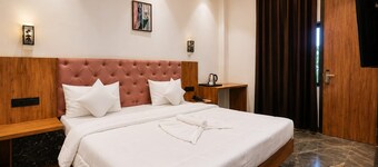 Royal Reef Resort