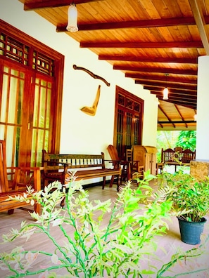 Fachada de la propiedad