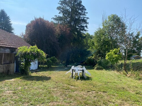 Lovely 3-bedroom farmhouse in Les Avenières Veyrins-Thuellin - Horse Friendly