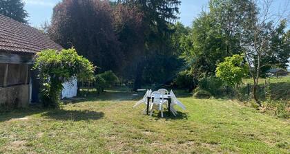 Lovely 3-bedroom farmhouse in Les Avenières Veyrins-Thuellin - Horse Friendly