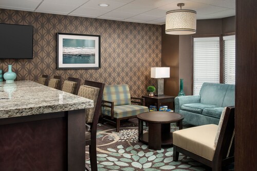 Accessible 2BR Suite | Hot Breakfast + Pool Access