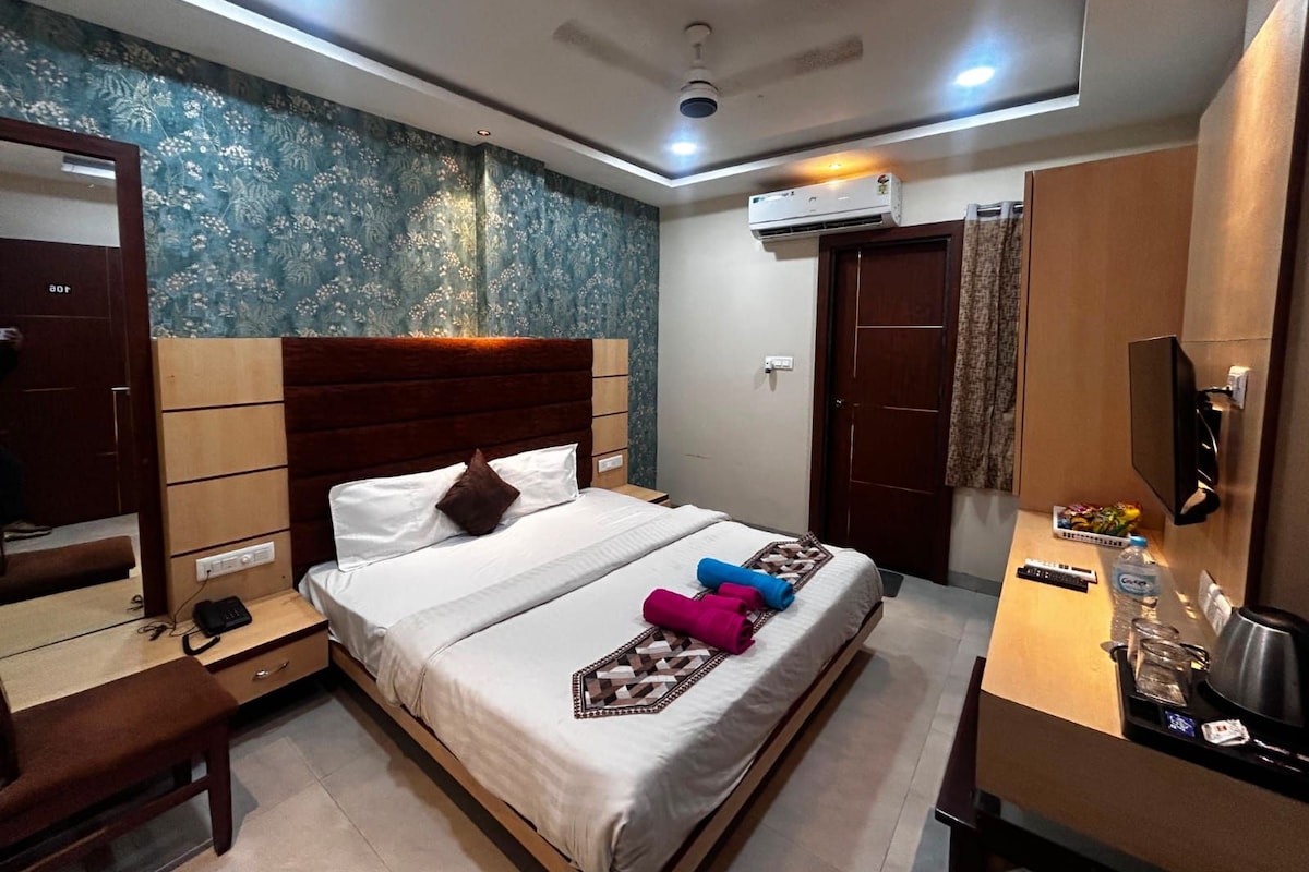 Phòng đôi Deluxe, máy điều hòa | Bàn, truy cập Internet không dây miễn phí 