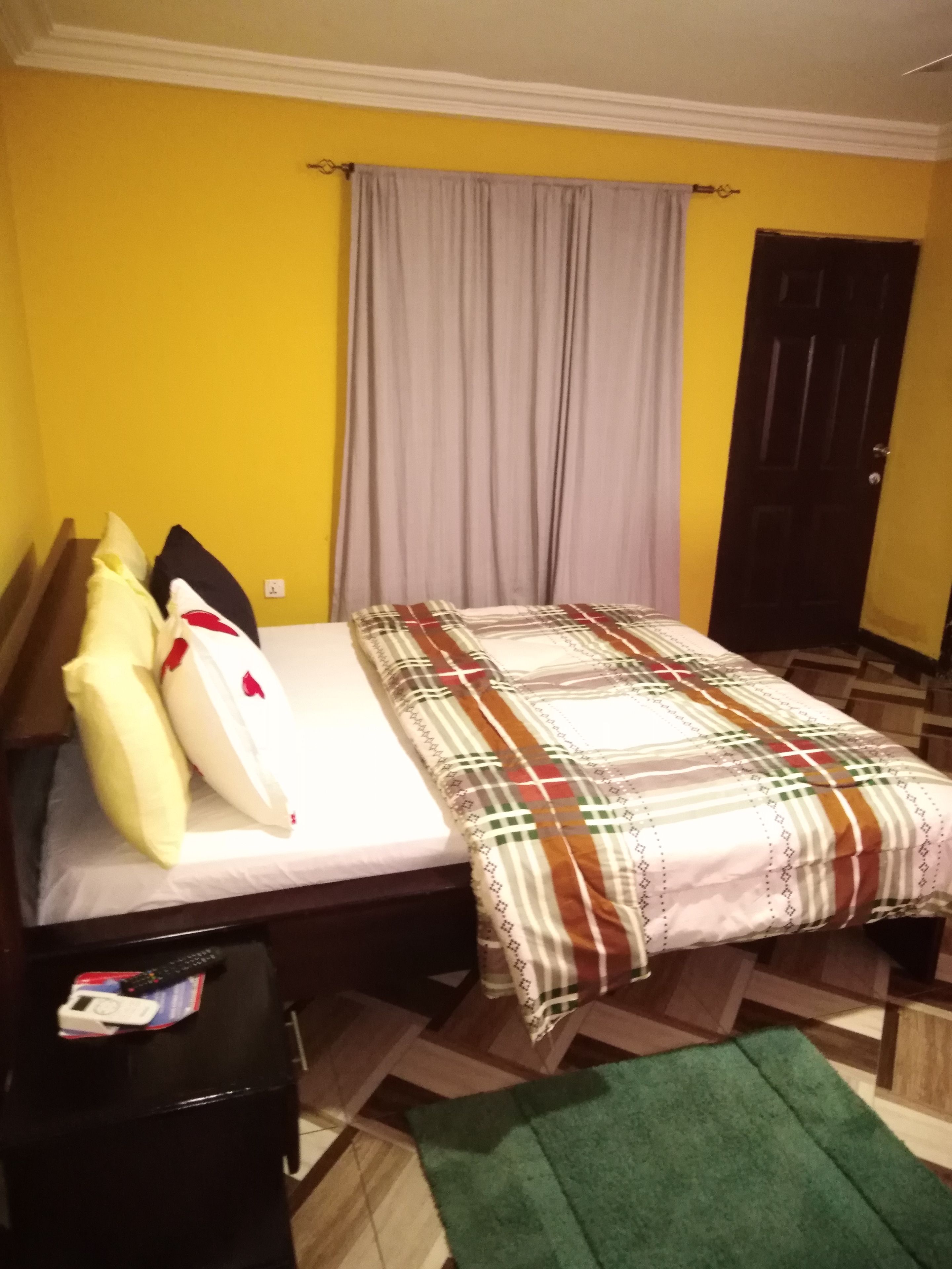 Suite de lujo, balcón, vistas a la bahía | Escritorio y wifi gratis