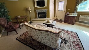 Unclassified image, 5 of 15, button - The Perfect Gettysburg Escape - Room #14 at The Inn At Herr Ridge (Gettysburg)