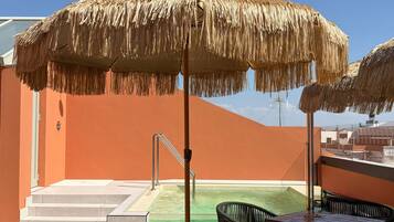 Rooftop pool