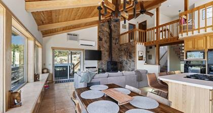 Cascade Views | Family Retreat | Dog Friendly
