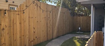 2 BR/Downtown Bryan Apt - Walk to Everything